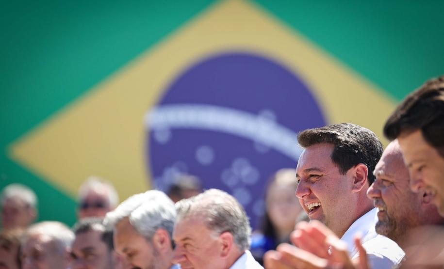 Ratinho Junior entrega 243 drones para monitoramento aéreo das forças de segurança do Paraná