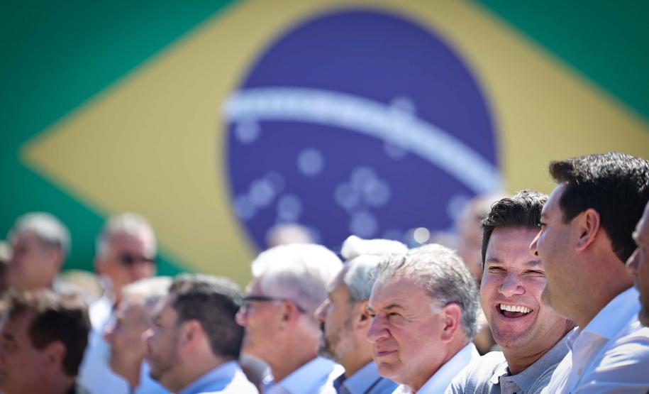 Ratinho Junior entrega 243 drones para monitoramento aéreo das forças de segurança do Paraná