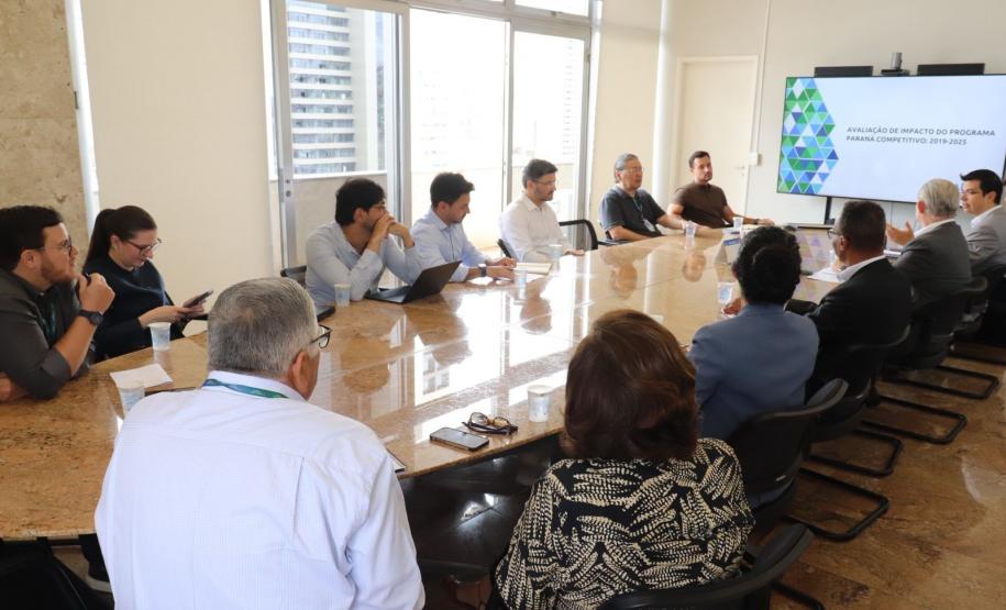 Ipardes entrega estudo à Fazenda que aponta impacto positivo no PIB com Paraná Competitivo até 2035