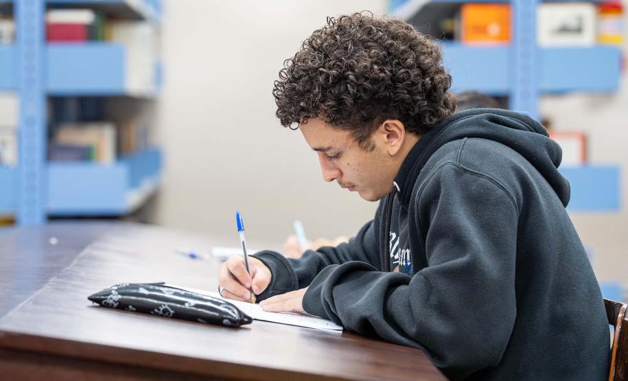 Paraná investe R$ 130 milhões para fortalecer o ensino de Matemática na rede estadual em 2026