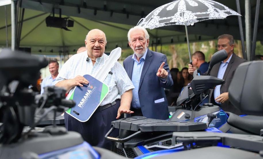 Governo entrega equipamentos e carros para reforçar cuidados com Unidades de Conservação