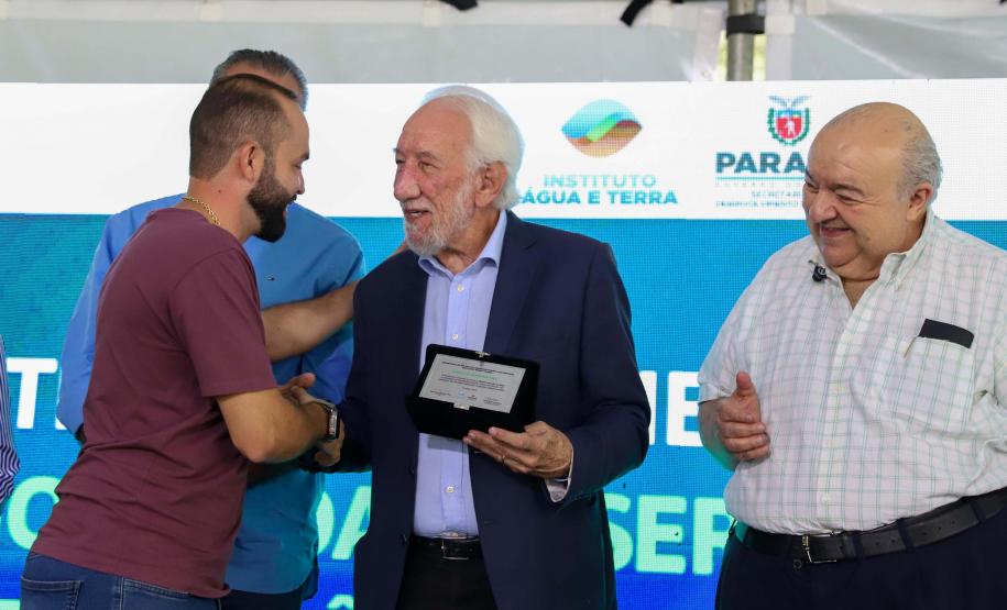 Governo entrega equipamentos e carros para reforçar cuidados com Unidades de Conservação