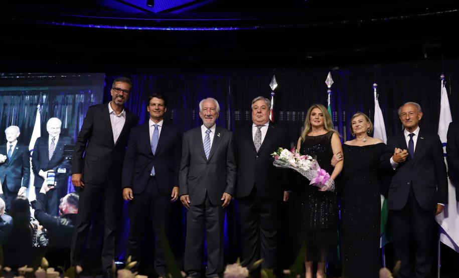 Piana participa da posse do novo presidente da Associação Comercial do Paraná