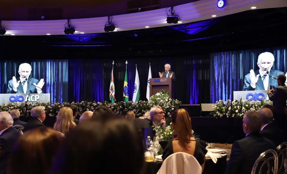 Piana participa da posse do novo presidente da Associação Comercial do Paraná