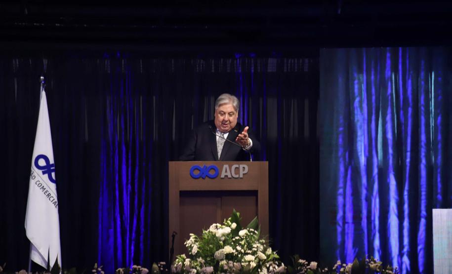 Piana participa da posse do novo presidente da Associação Comercial do Paraná