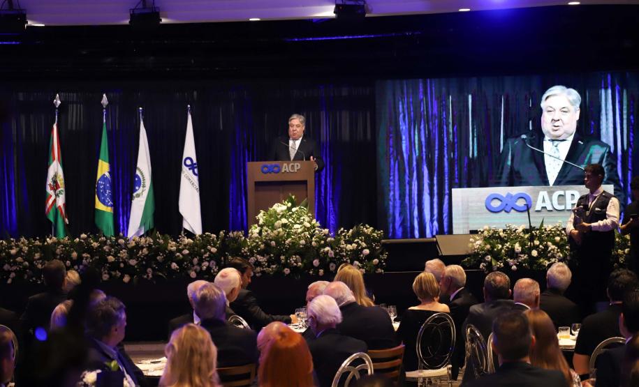 Piana participa da posse do novo presidente da Associação Comercial do Paraná