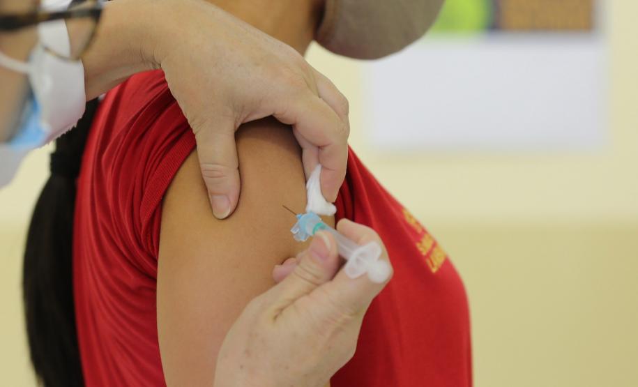 Dia D: campanha de vacinação contra a gripe começa neste sábado no Paraná