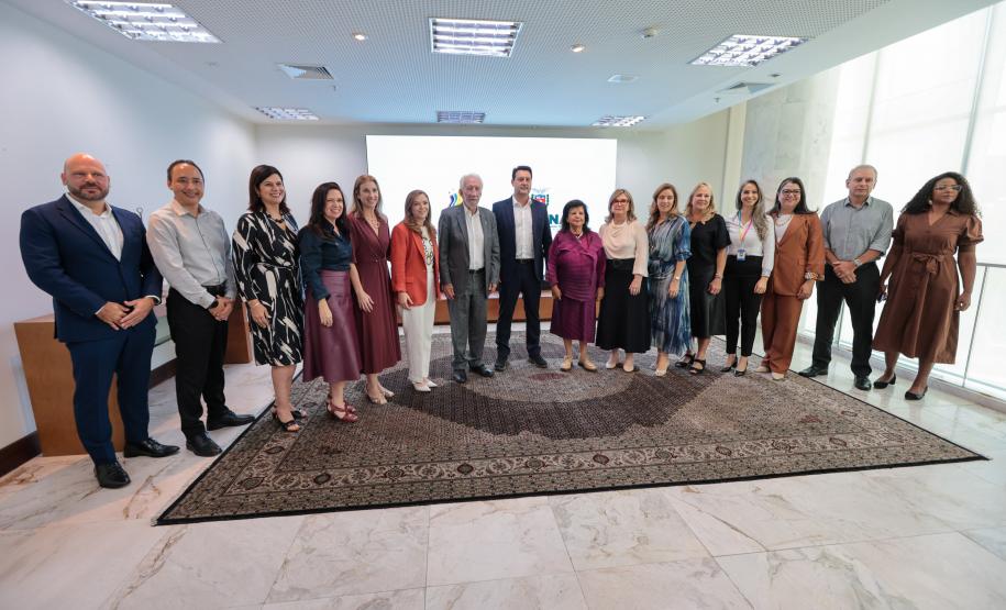 O governador Carlos Massa Ratinho Junior recebe nesta segunda-feira (23) representantes do Grupo Mulheres do Brasil.
