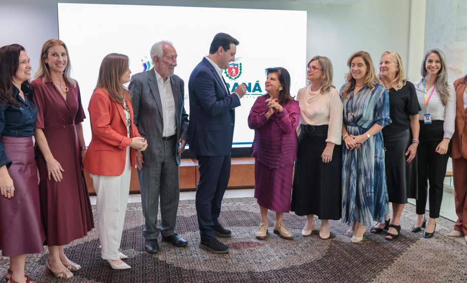 O governador Carlos Massa Ratinho Junior recebe nesta segunda-feira (23) representantes do Grupo Mulheres do Brasil.