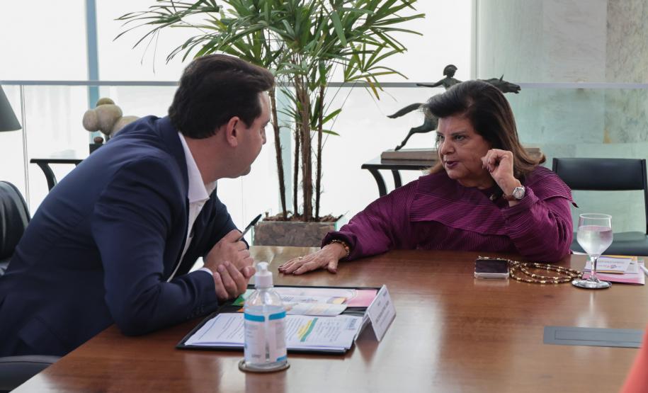 O governador Carlos Massa Ratinho Junior recebe nesta segunda-feira (23) representantes do Grupo Mulheres do Brasil.