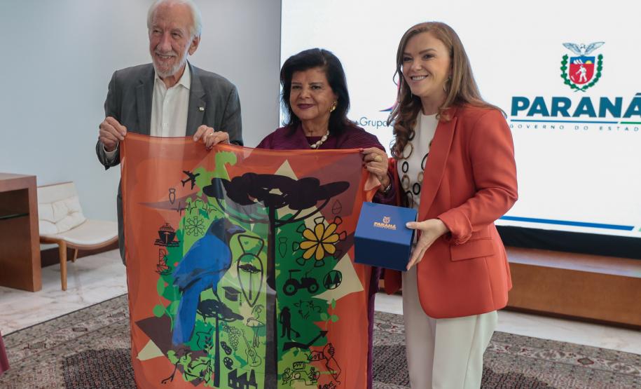 O governador Carlos Massa Ratinho Junior recebe nesta segunda-feira (23) representantes do Grupo Mulheres do Brasil.