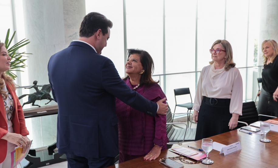 O governador Carlos Massa Ratinho Junior recebe nesta segunda-feira (23) representantes do Grupo Mulheres do Brasil.