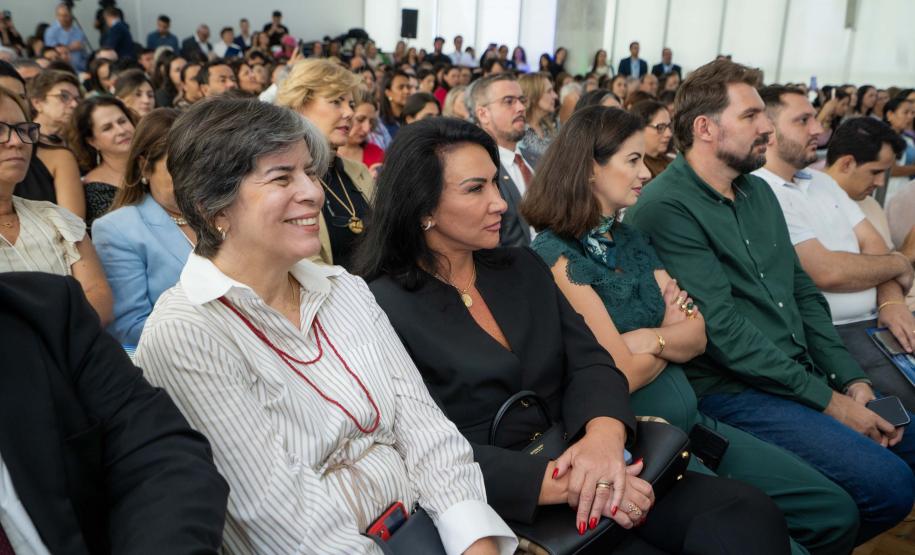Paraná lança Cadastro do Cuidador e reforça cooperação em políticas para pessoa idosa