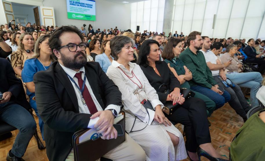 Paraná lança Cadastro do Cuidador e reforça cooperação em políticas para pessoa idosa