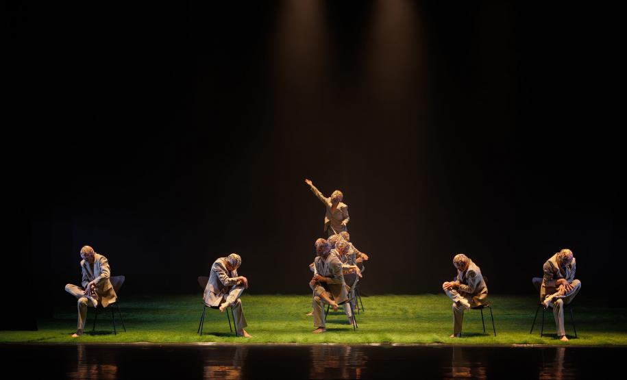 1.º museu-satélite, Festival de Curitiba e shows na Ilha do Mel marcam agenda da semana