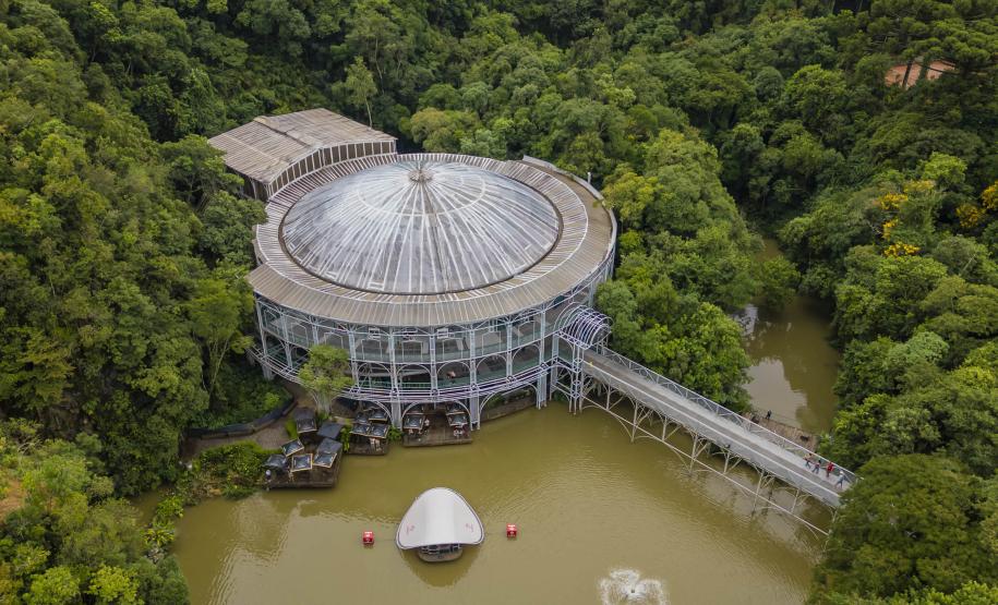 Paraná recebe 303,9 mil turistas estrangeiros no primeiro bimestre de 2026