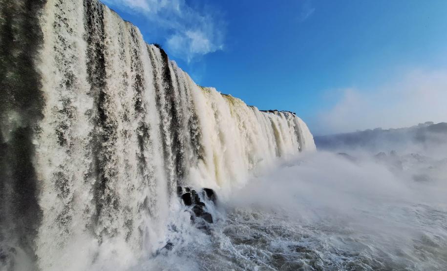 Paraná recebe 303,9 mil turistas estrangeiros no primeiro bimestre de 2026