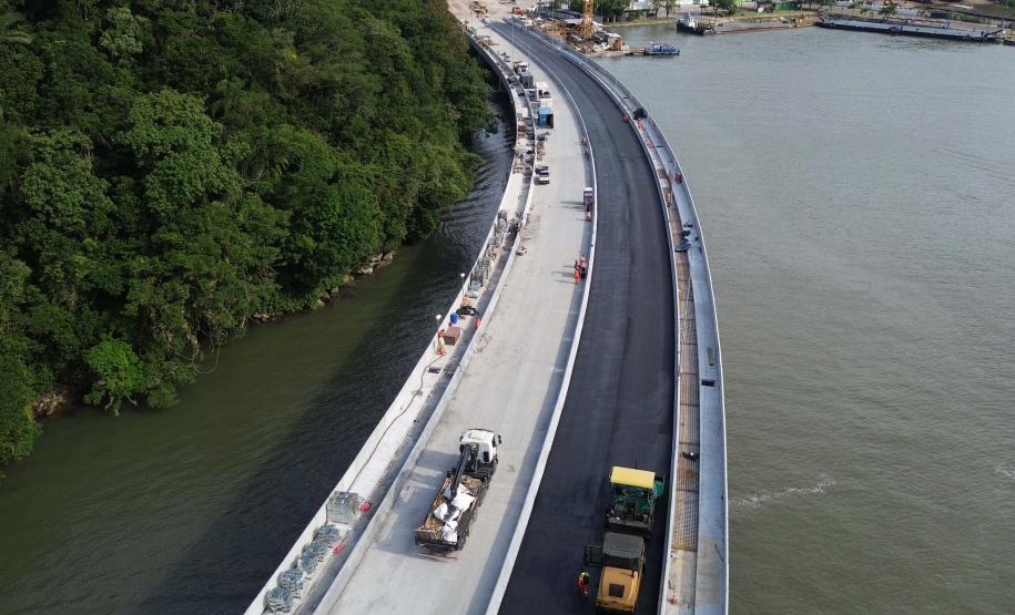 Começam as obras de pavimentação do tabuleiro da Ponte de Guaratuba