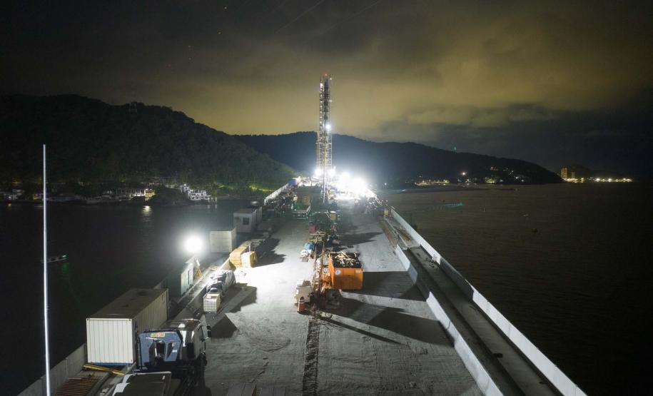 Em reta final, obras da Ponte de Guaratuba seguem inclusive no turno da noite