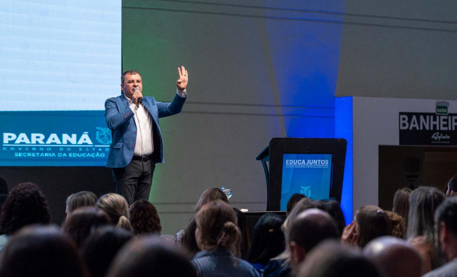 Com avanços em todas as etapas de ensino, Estado divulga resultados da Prova Paraná Mais 2025 aos municípios
