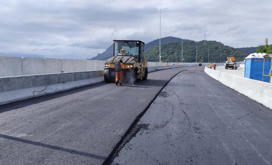 Começam as obras de pavimentação do tabuleiro da Ponte de Guaratuba