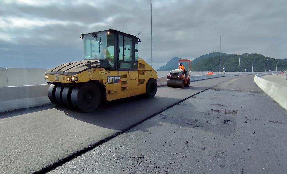 Começam as obras de pavimentação do tabuleiro da Ponte de Guaratuba