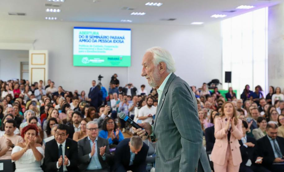 Paraná lança Cadastro do Cuidador e reforça cooperação em políticas para pessoa idosa