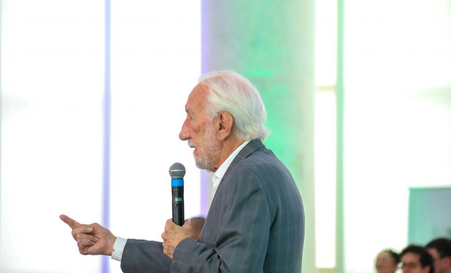 Paraná lança Cadastro do Cuidador e reforça cooperação em políticas para pessoa idosa