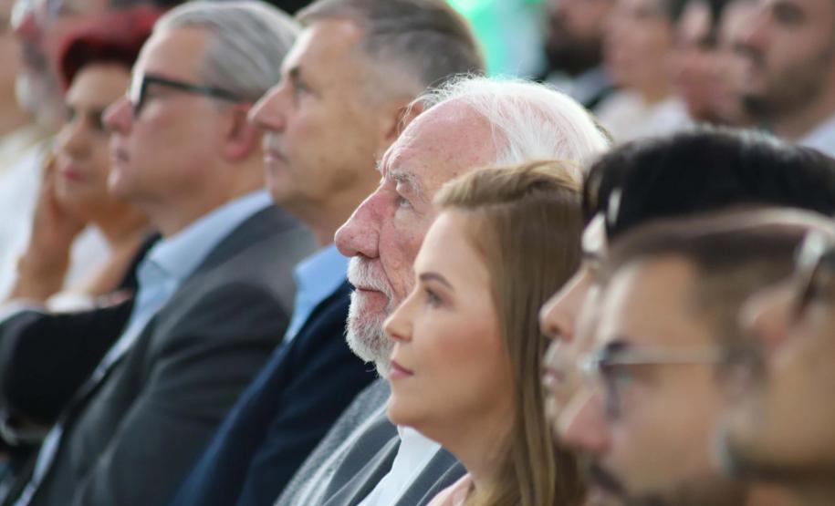 Paraná lança Cadastro do Cuidador e reforça cooperação em políticas para pessoa idosa