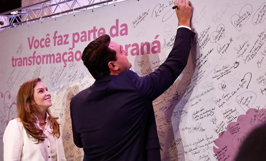 Governador Carlos Massa Ratinho Júnior participou nesta terça-feira (3) do evento Paraná Unido pelas Mulheres - As Protagonistas, no Teatro Guaíra.