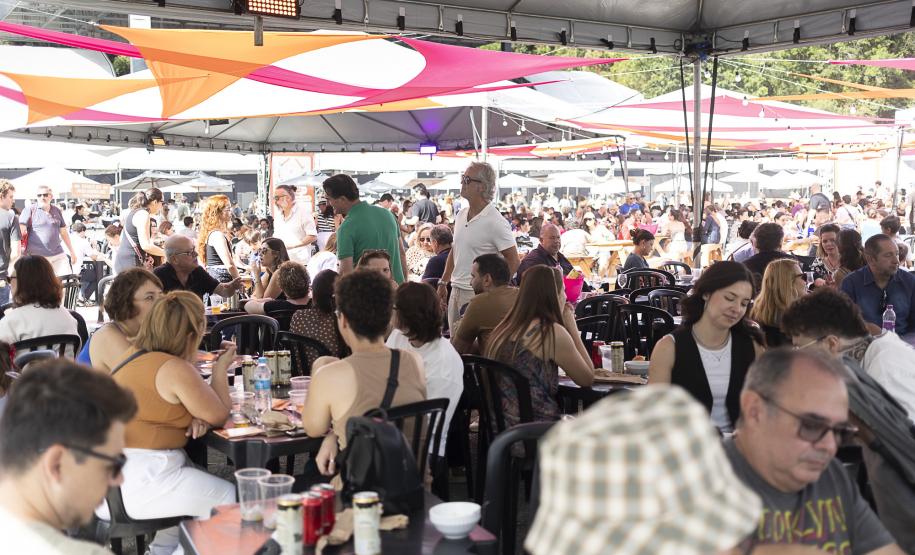 Com apoio do Estado, Festival de Curitiba movimentou a economia e serviços do turismo