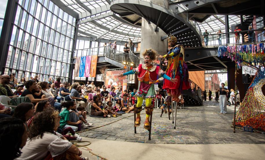 Com apoio do Estado, Festival de Curitiba movimentou a economia e serviços do turismo