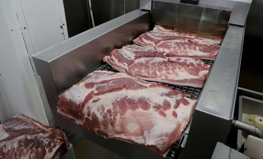 Perto do trilhão: vendas de empresas do Paraná para outros estados crescem 211% em sete anos