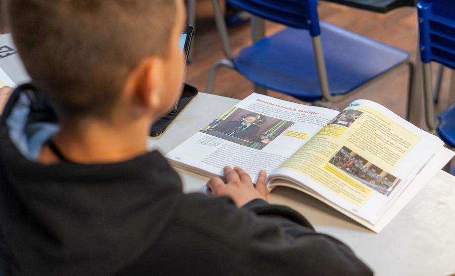 Paraná lidera acesso a bibliotecas em escolas e rede estadual tem obras raras