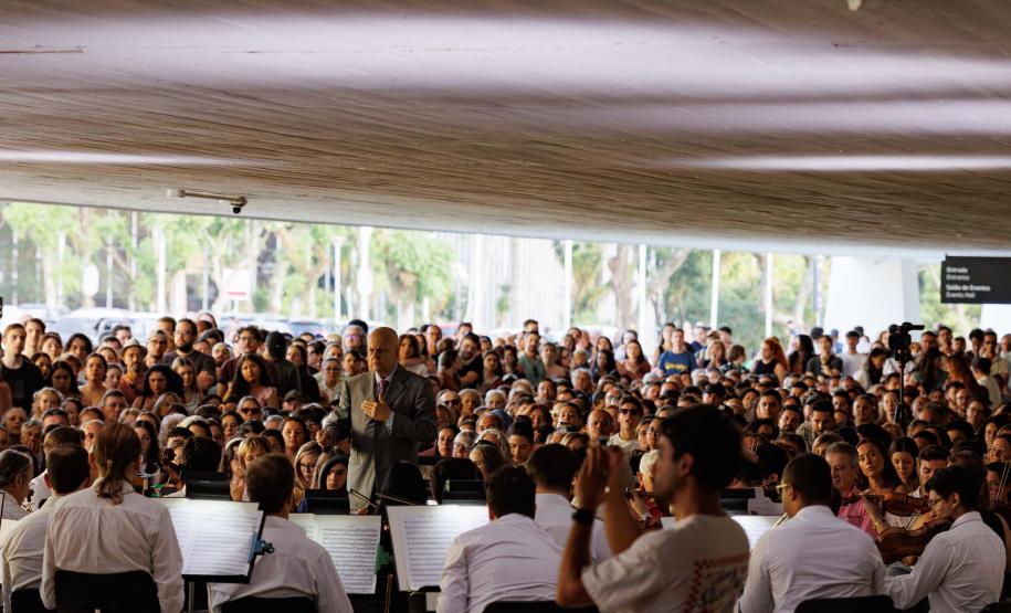 Recorde de público: mais de 3 mil pessoas acompanham concerto da série “Mostly Mozart 2 ” da Orquestra Sinfônica do Paraná no MON