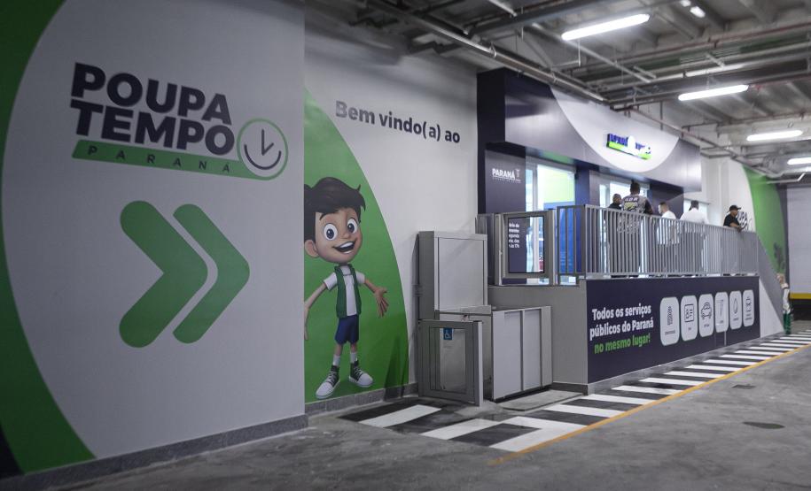 Tudo no mesmo local: Poupatempo Paraná ultrapassa 1,1 milhão de atendimentos