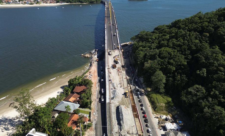 Ponte de Guaratuba já está 100% pavimentada e começa a ganhar iluminação final
