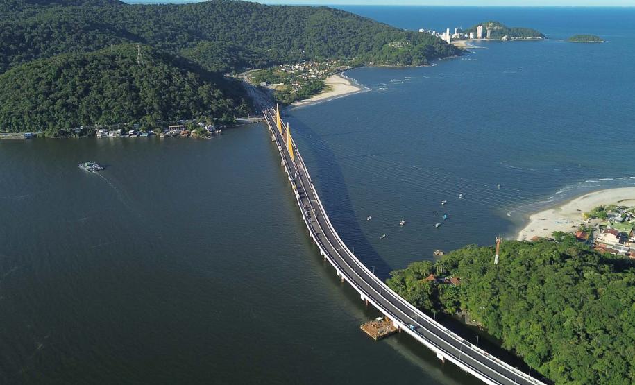 Ponte de Guaratuba já está 100% pavimentada e começa a ganhar iluminação final