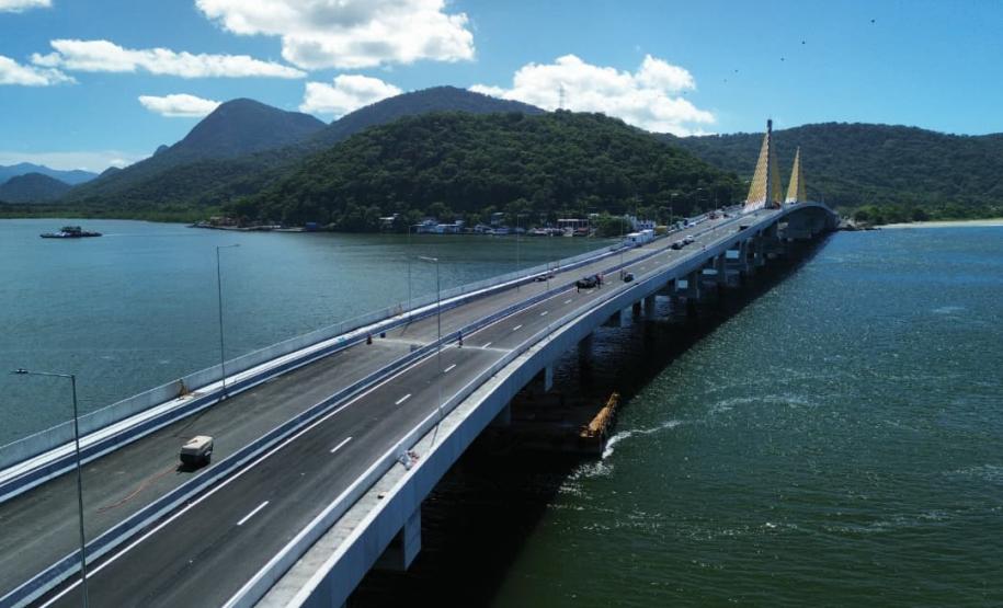 Tráfego de veículos da Ponte de Guaratuba será liberado no domingo, às 13h