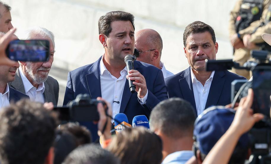 “Perseverança venceu o impossível”, diz Ratinho Junior na inauguração da Ponte de Guaratuba