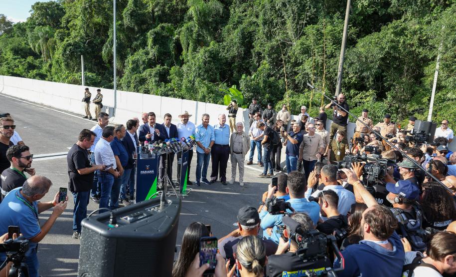 “Perseverança venceu o impossível”, diz Ratinho Junior na inauguração da Ponte de Guaratuba