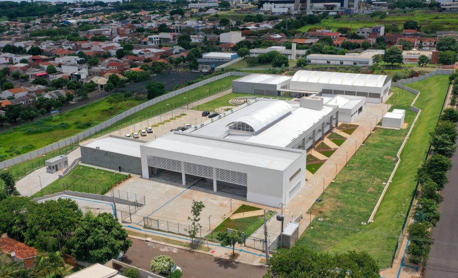 Estado entrega 28 novas escolas e tem outras 16 em construção; investimento ultrapassa R$ 2 bilhões