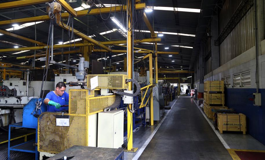 Quarto maior empregador do Brasil, Paraná abriu 58,9 mil vagas entre janeiro a abril