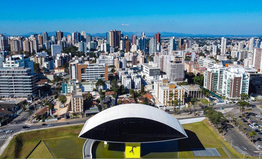 Mais de 456 mil turistas de outros países visitaram o Paraná nos primeiros meses de 2026