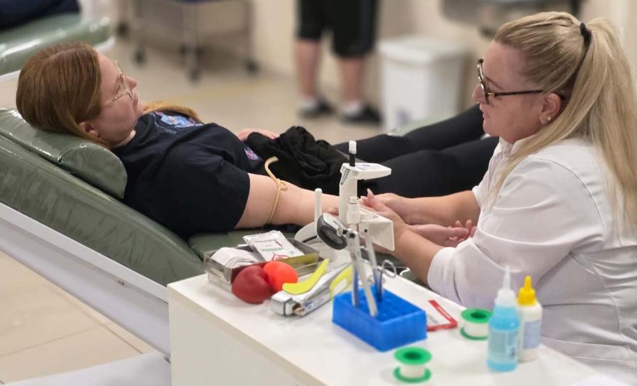 Estoques de sangue O- e O+ chegam a níveis críticos e Hemepar solicita doações