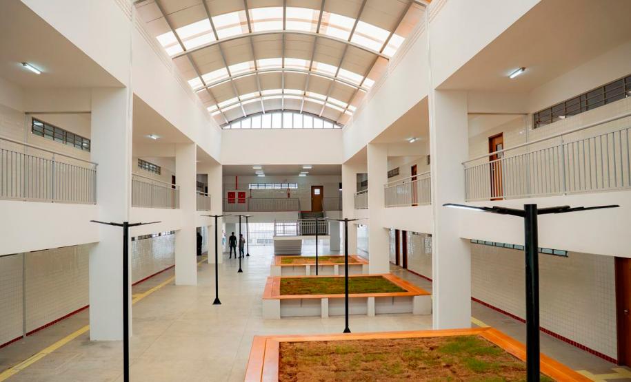 Estado entrega 28 novas escolas e tem outras 16 em construção; investimento ultrapassa R$ 2 bilhões