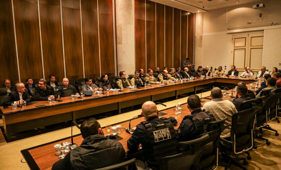Estado vai criar grupo para coibir motoristas clandestinos em aeroportos e rodoviárias