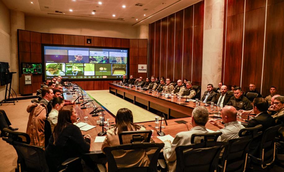 Estado vai criar grupo para coibir motoristas clandestinos em aeroportos e rodoviárias