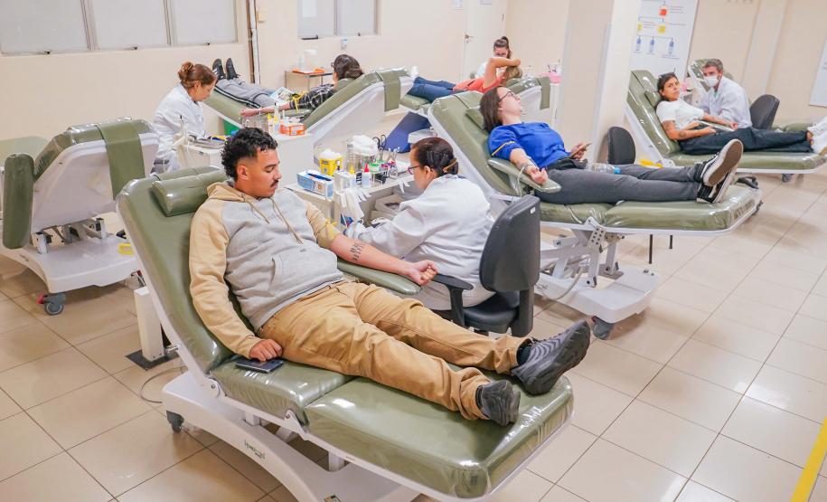 Junho Vermelho: Hemepar reforça pedido de doação de sangue dos tipos O+ e O-