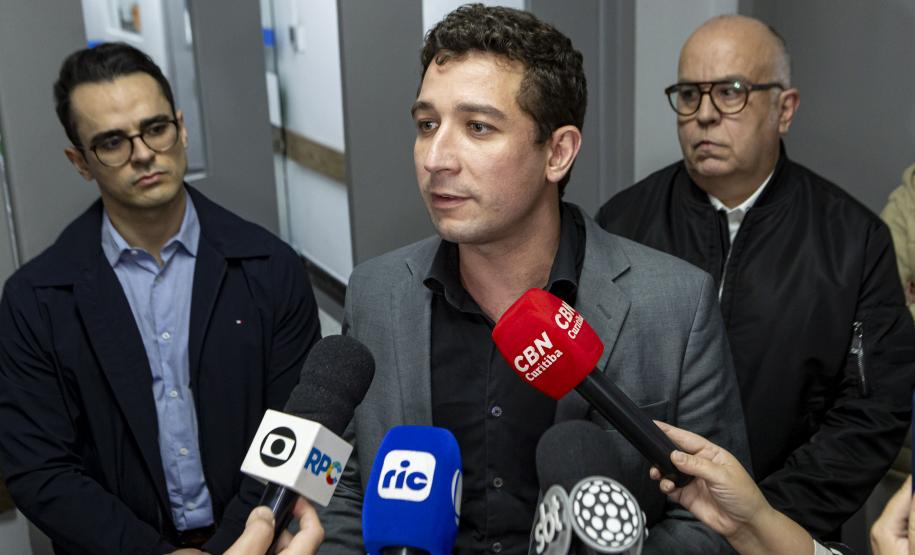 Com apoio do Estado, paciente de Curitiba recebe aplicação de polilaminina no Hospital do Trabalhador
